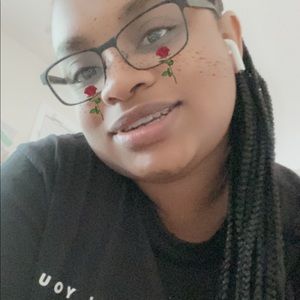 Meet your Posher, Jasmine